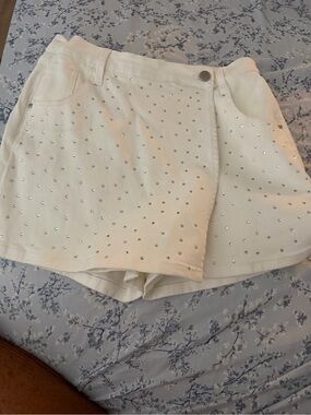 Redial premium denim embellished white collection skort 38/med